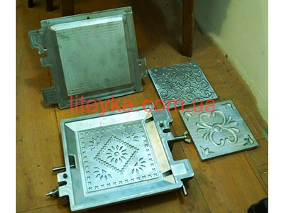 A mold for stove door with pattern