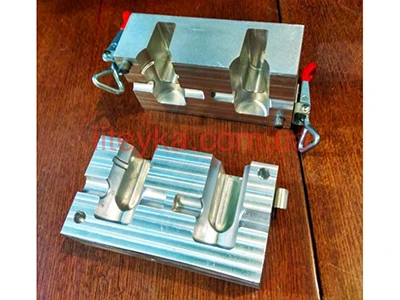 Алюмінева прес-форма