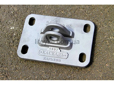 Відлиття опори з гравіюванням