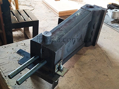 Кокіль для лиття алюмінію, вид спереду