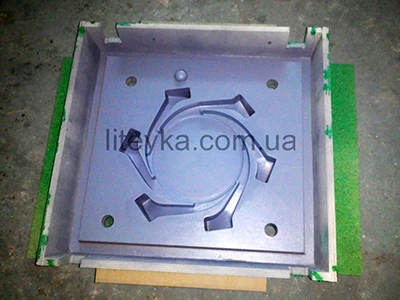 Нижня напівформа направляючого апарату для формувальної лінії ХТС