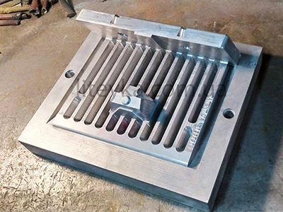 Кришка ящика формування колосника для стрижневого автомата