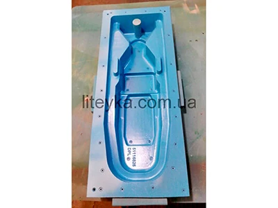 Витряхний ящик для формування стрижня з гравіюванням напису