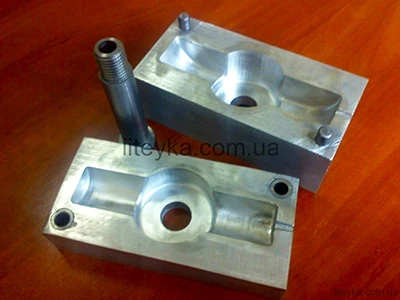 Прес-форма кронштейна ЛВМ