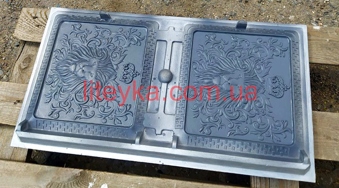 модельний комплект пічних дверей з гравіюванням лева